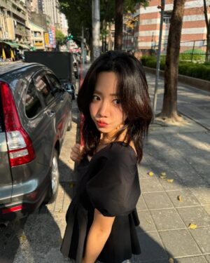 Kim Nam-joo Instagram - I love you so🌱