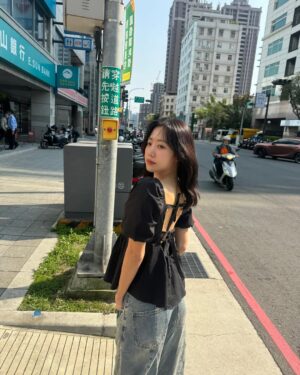 Kim Nam-joo Instagram - I love you so🌱