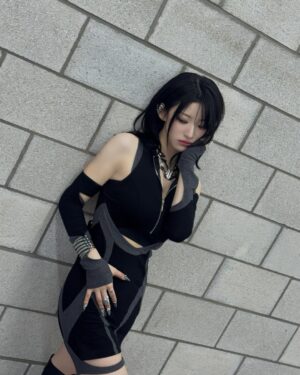 Kim Si-yoon Instagram - ⚔️⛓️⚖️