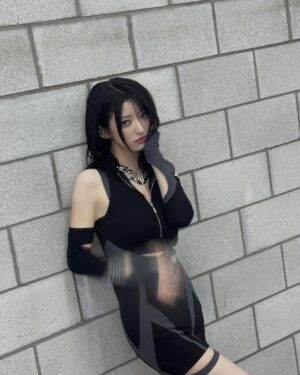 Kim Si-yoon Instagram - ⚔️⛓️⚖️