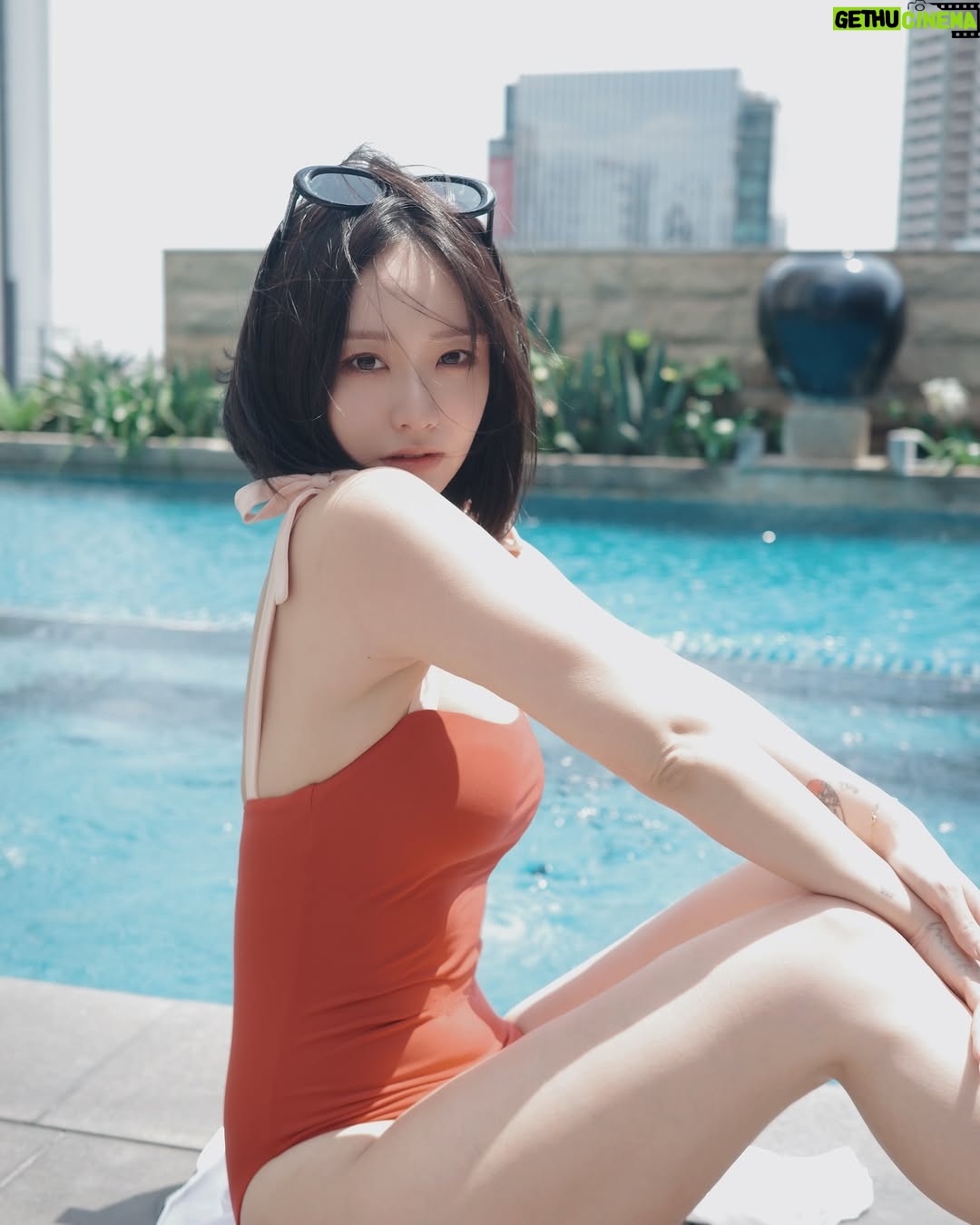 Kimberley Chen - 25.1K Likes - I miss my bed 🫀