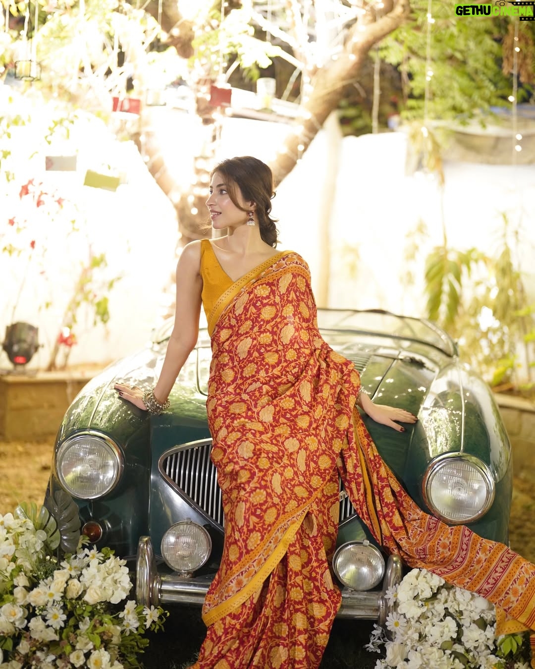 Kinza Hashmi - 332.7K Likes - Hum pyar karnay walay hain koi ghair nahi 🥲
👗 @sammykdesigns
📸 @wedding.wizards
💎 @ayeshaccessories