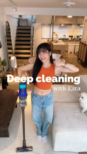 Kira Chan Instagram - 想像中的屋企Vs. 真實的屋企

大家成日都睇我執屋片，一定以為我嘅屋企長期都好乾淨好整齊😆屋企有三隻貓同一隻狗，佢哋咁活潑跳嚟跳去，周圍都係佢哋啲毛同埋撞冧晒嘅嘢😅屋企又點會可以長期保持整潔呀？

好彩我有Dyson V12 Detect Slim™️ Fluffy 無線吸塵機，佢有好多個唔同吸頭，無論地板、貓爬架、櫃邊及床都可以清潔到，而且有全密封過濾系統，吸咗入機嘅嘢唔會再排返出嚟，致敏原都可以鎖住，吸晒啲睇唔到嘅污糟嘢，做到真正徹底乾淨！勁快手做晒家務，爭取多ｄ時間放心同佢地玩啦！

#DysonHK #DysonHome
#Dyson淨係寵你
#DysonV12DetectSlimFluffy #Dyson吸塵機