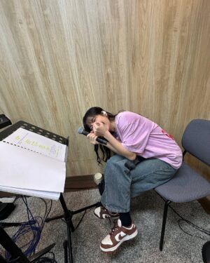 Kira Chan Instagram - 獨立歌手日常
一袋二袋😂😂😂