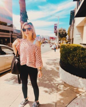 Kirsten Storms Instagram - If you had told me on the day @emmerylan taught me how to crochet, that I would one day make a sweater like this - I would have slowly backed away, fearing you were insane. Unfortunately, I’m gonna need to make this in all the colors. (I’m sorry I did not write down what I did for this top. I blame Netflix) #summercanbesweaterweather #crochetersofınstagram