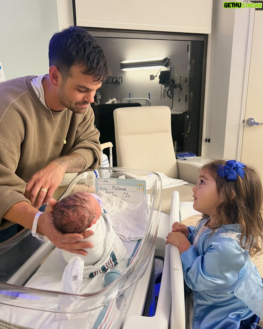 Kirstin Maldonado - 33.3K Likes - Our newest sweetest FOMO baby made an EARLY appearance on Oscars Sunday last weekend!! Can’t believe it’s already been over a week - the newborn toddler bubble is REAL. Welcome to our little fam of sills, Theo Fortunato Hausdorff 🤍 3/2/25
Loving our sweet little family, loving how healing and normal this birth was (Elliana and I really persevered through THE WORST but that’s my girl), and loving that such a wonderfully beautiful and challenging pregnancy chapter is closed with the addition of the CUTEST SWEETEST littlest mister baby I have ever seen 🥹🥹🥹 we make some good ones @hausdo ✨✨✨
