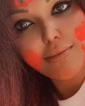 Koena Mitra Instagram - Happy Holi to everyone celebrating🥂🎊🔆❤️

#holi #indianfestivals❤️ #loveandlight❤️💫