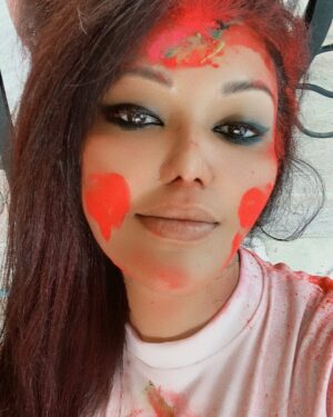 Koena Mitra Instagram - Happy Holi to everyone celebrating🥂🎊🔆❤️

#holi #indianfestivals❤️ #loveandlight❤️💫