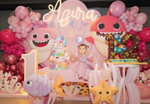 Krisdayanti Instagram - Happy Birthday AZURA sayang 🤍

Cake by @veroz_cakery