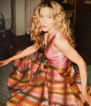 Kristin Davis Instagram - I am so lucky to have this incredible woman in my life ! I never would have imagined the YEARS we have spent together when we met in 1997 lol. I am endless impressed with all of your accomplishments. Another year , and so many more to come ♥️ xoxo @sarahjessicaparker