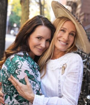 Kristin Davis Instagram - I am so lucky to have this incredible woman in my life ! I never would have imagined the YEARS we have spent together when we met in 1997 lol. I am endless impressed with all of your accomplishments. Another year , and so many more to come ♥️ xoxo @sarahjessicaparker