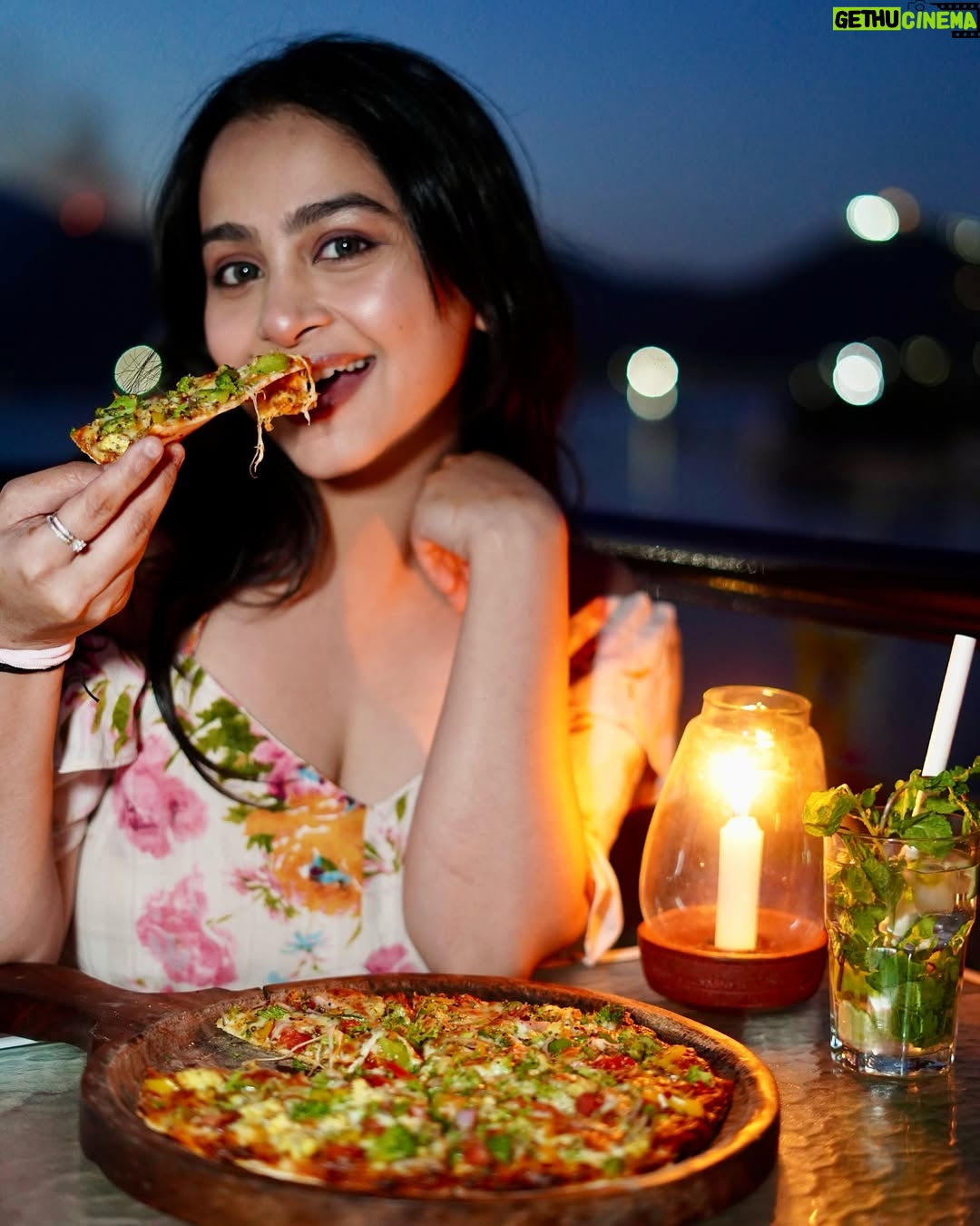 Kristina Patel - 5.7K Likes - One of the best cafe in Udaipur ♥️
@ziniscafe
.
.
#kristinapatel #cafe #udaipur #explore