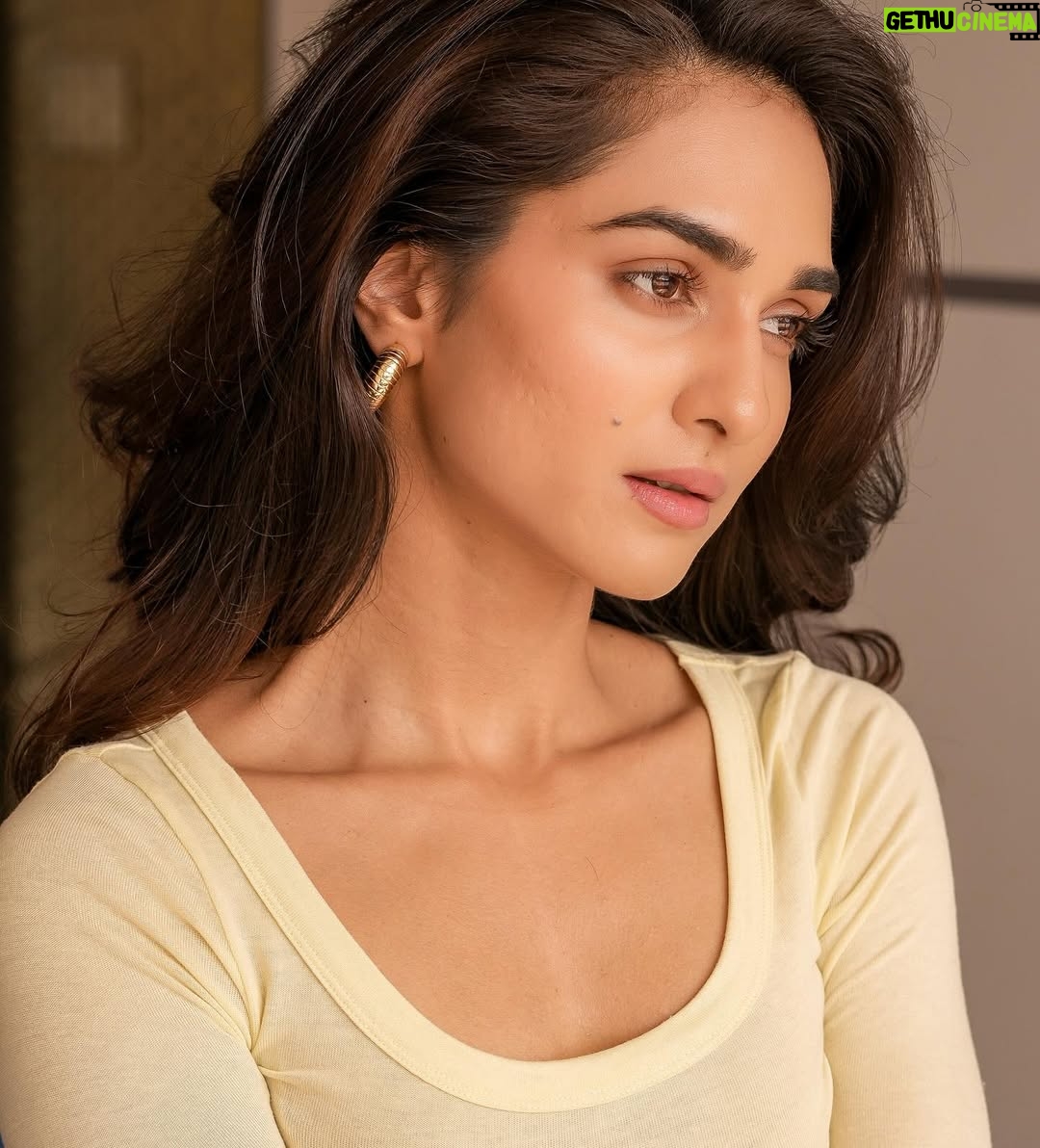 Kritika Singh Yadav - 11.4K Likes - Coffee &š