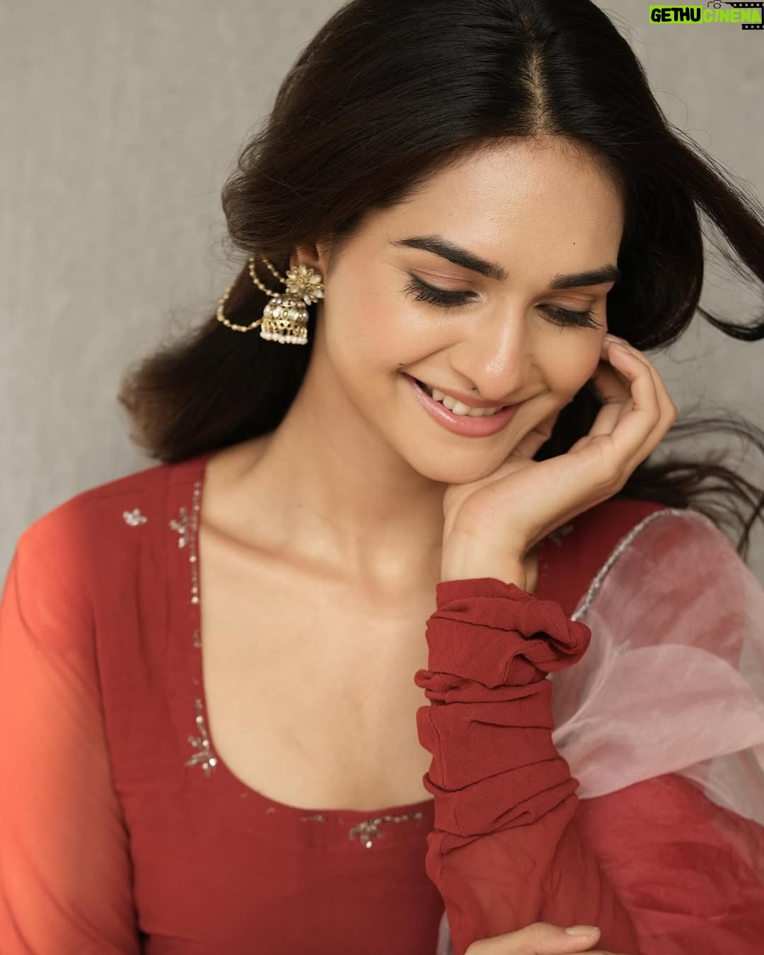 Kritika Singh Yadav - 10.5K Likes -