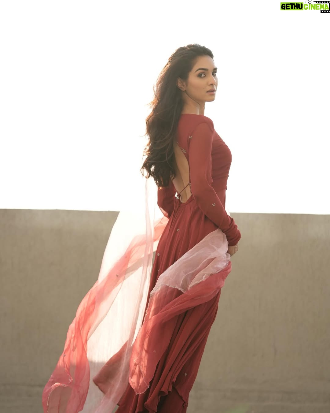 Kritika Singh Yadav - 10.5K Likes -