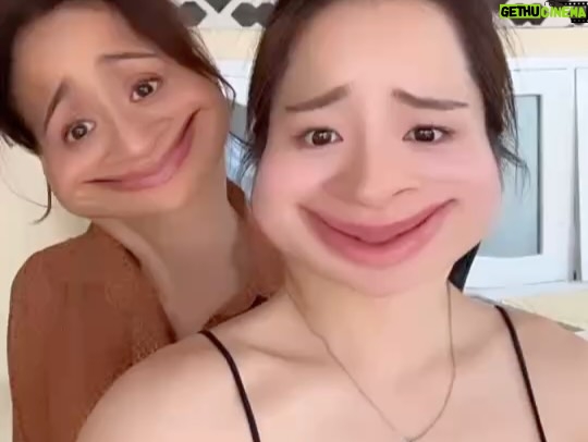 Kullanat Preeyawat - 6.4K Likes - About last night..🤣 เมื่อคืนถ่ายซีรี่ย์ Still Water อยู่กับลูกสาาวว☺️สนุกสนานแนว comedy ร้องไห้ตะโกนแข่งกันเกือบทุกซีน🤪 @punpun_sutatta #stillwaterseries