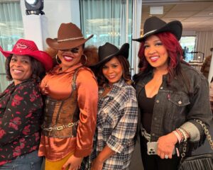Actress Kym Whitley HD Photos and Wallpapers March 2025