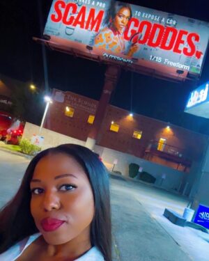 Laci Mosley Instagram - Took a selfie. 🥰 All episodes of Scam Goddess out now on @HULU !