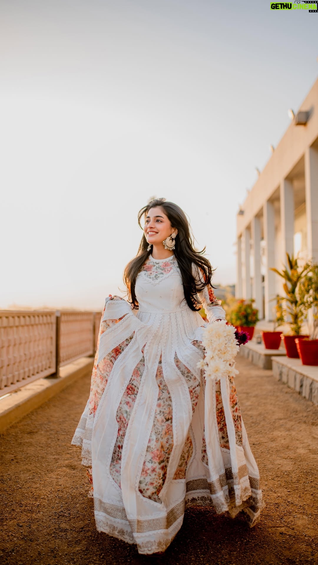 Laiba Khan - 653.2K Likes - Eid day 2
My fav @mohsin.naveed.ranjha
@mohsin.ranjha_dino
@stylebykiranraza
🎥 @farazmirzaweddings
Hair n Mkup @zehrasaesthetix