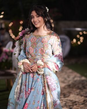 Laiba Khan Instagram - Tu hai dua ❤️ 

Arshi ki shadi kb hogi ? Hogi b ya nhi 😢😒

@faizafaisalofficial 
@fibanajm_official