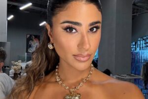 Actress Laila Abdullah HD Photos and Wallpapers March 2025