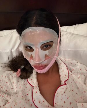 Laila Abdullah Instagram - Collection of current vibes 🦖🪐🥮