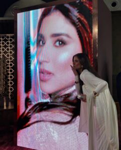 Actress Laila Abdullah HD Photos and Wallpapers March 2025