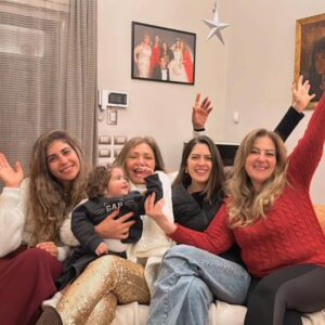 Laila Elwi Instagram - From our family to yours .. happy new year🎄✨