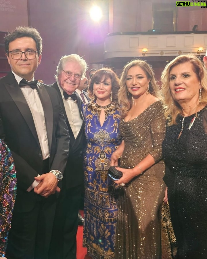Laila Elwi - 20.5K Likes - افتتاح مهرجان القاهرة السينمائي الدولي فى دورته ال45 كان افتتاح مشرف جداً، مليء بالوطنية و المحبة ، و سعدت بتكريم المخرج المتميز و المنفرد يسرى نصر الله و النجم الرائع أحمد عز و كلامه اللي كان من القلب و طبيعي و أيضاً المخرج دانيس تانوفيتش و هو رئيس لجنة التحكيم أيضاً و كلامه اللى كان مليء بالمحبة لمصر و القاهرة و المهرجان وحقيقي افتخر بأن هذه الدورة هذا العام تحمل إسم فلسطين أقل شيء يمكن اننا نقدمه كمساندة ودعم لإخواتنا فى فلسطين الغاليين على قلوب كل المصريين ، و شكر خاص للفنان الرائع حسين فهمي رئيس المهرجان و ايضاً معالي وزير الثقافة و على كل الجهود المبذولة في الدورة ال 45 ، خالص الشكر لكل من ساهم ولو بحزء بسيط لدعم واقامة المهرجان هذا العام .. شكراً لمجهودكم ودعمكم الدائم لصناعة السينما .
#ليلى_علوى
#lailaeloui
#ciff45