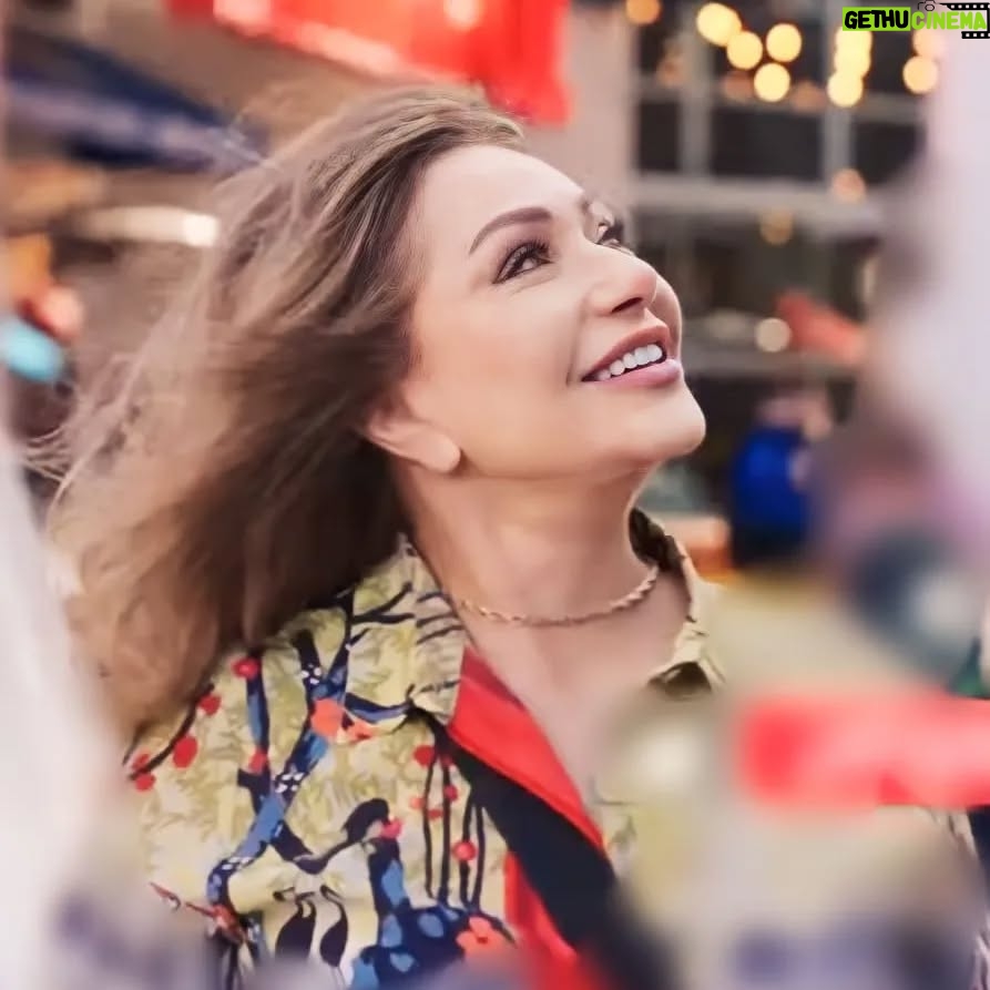 Laila Elwi - 13.5K Likes - Snaps from my interview with @alarabiya in LA. @hollywoodarabfilmfestival
Thank you @raffitalks for the nice talk and walk 😍
✨✨