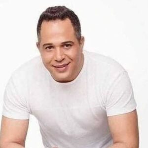 Laila Elwi Instagram - إنا لله وإنا إليه راجعون، خبر محزن وصادم.. ربنا يرحمه ويغفر له، الفنان مصطفى درويش
