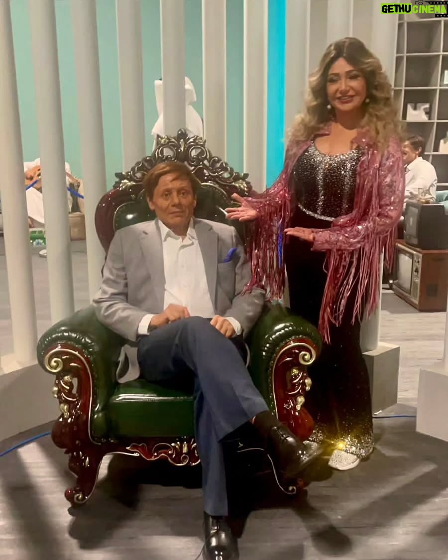 Laila Elwi - 25.3K Likes - الزعيم عادل إمام قامة فنية كبيرة قدر من خلال فنه في السينما والمسرح والتلفزيون انه يعكس قيمة وحضارة وثقافة مصر في كل دول العالم ومش الوطن العربي بس وأهم نجوم القرن… كل سنة وانت دايما طيب يا زعيم وبتمناله الصحة والعافية ودايماً يفضل زعيم الفن المصري في العالم…ويفضل اسمه منور على كل مسارح وسينمات مصر
الصورة من متحف للشمع به العديد من الفنانين والمشاهير العرب والعالميين بالرياض