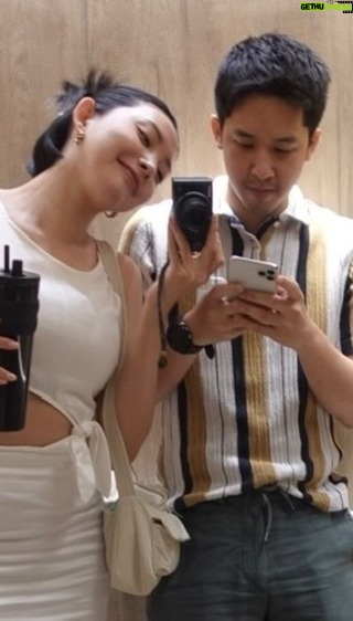 Lanlalin Tejasa Weckx - 361 Likes - การเดินทางแบบ ตีนกาขึ้น กรามค้าง