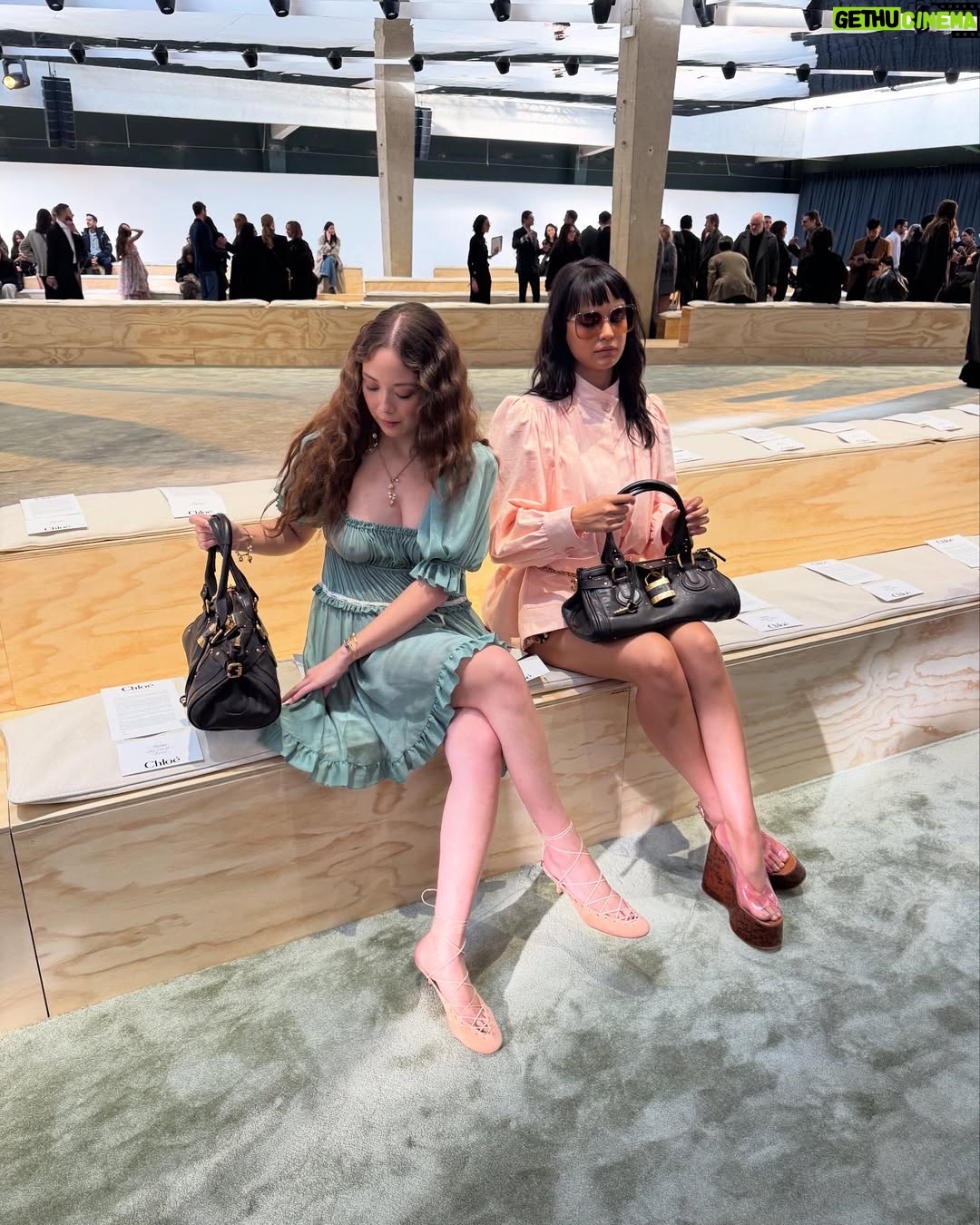 Laufey - 673.8K Likes - oh @chloe you make me love being a woman 🐚🤍 thank you @chemena for such a beautiful day 🧚