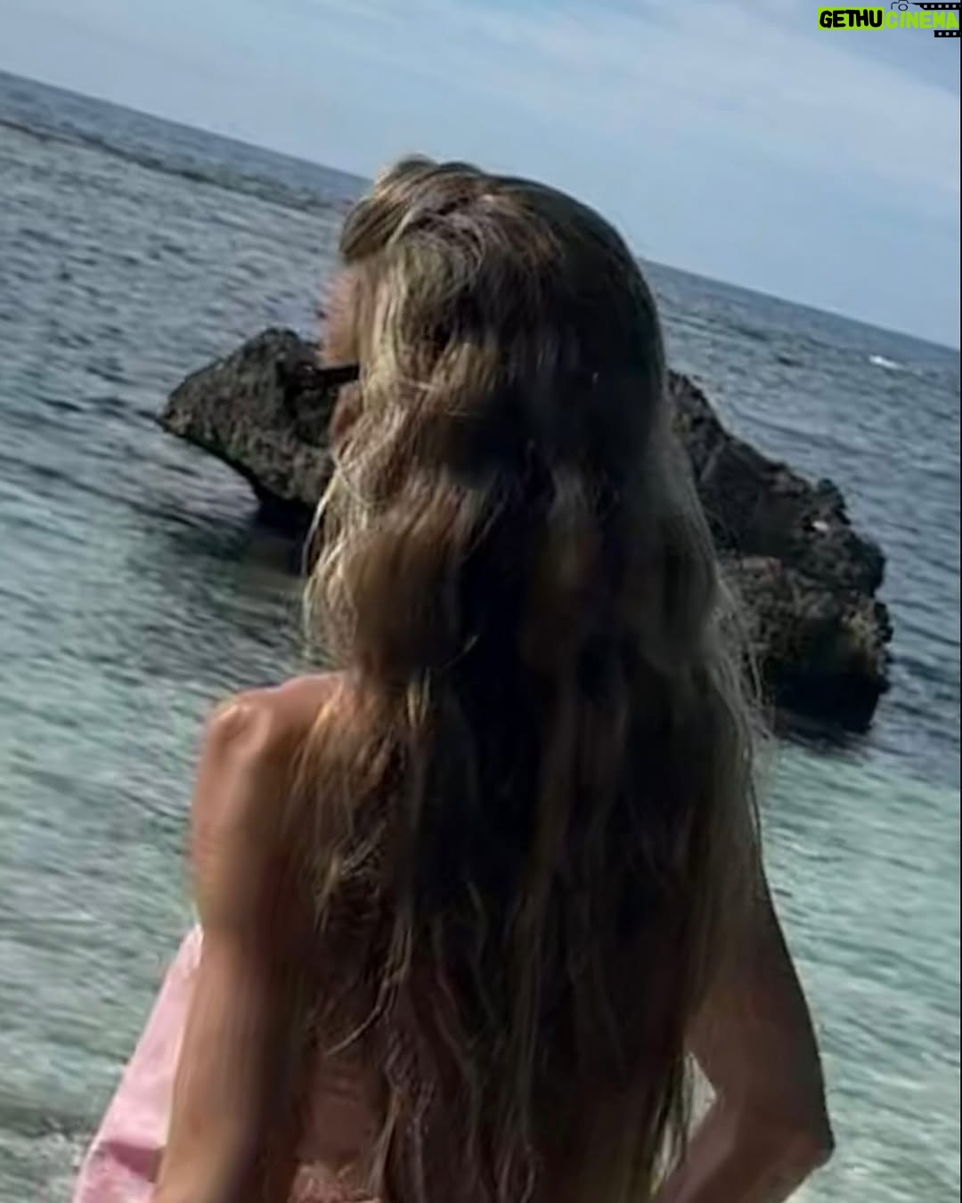 Laura Bailey - 710 Likes - The last time I went to Jamaica I was 24 or 25 but the island got a hold of my heart.
A dream to return with my kids, friends & family.
Everything & nothing has changed.
‘Jamaica has this powerful life force, and it can take hold of you like reggae does. Sometime people don’t want to leave the island, sometimes it’s like the island doesn’t want you to leave..’.. Grace Jones ✨
Last snap @leonanaess @vanina_sorrenti ~
Just kids, just love. #90s
& L ~ I can’t find the one of us acting serene rowing up the crocodile river but I’m just so glad & grateful Jamaica was our first date. 🇯🇲🤍
Slide 2 - Luc by Mick @mick.paley ✨ Button Beach.