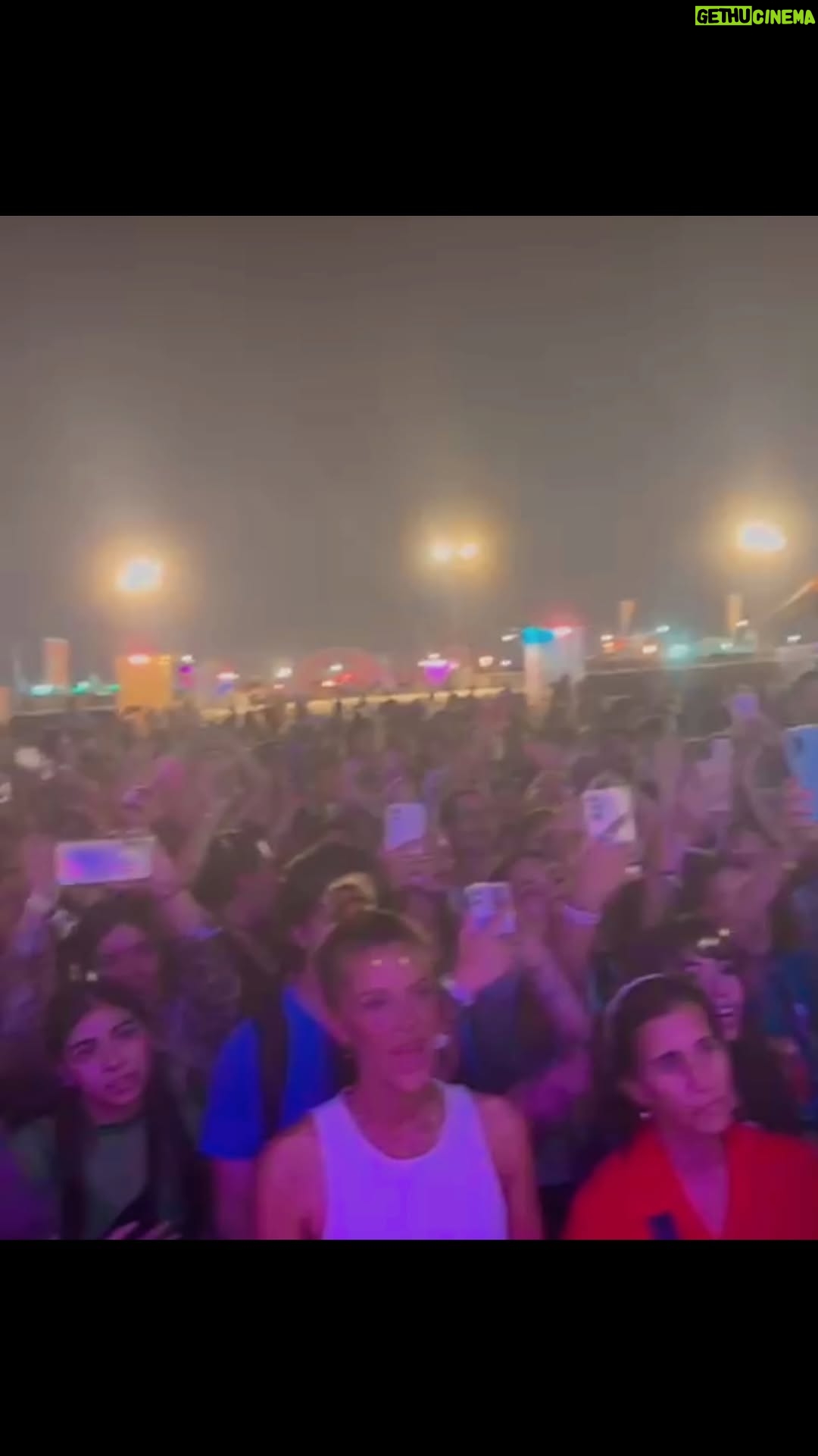 Laura Franco - 12.2K Likes - Es un honor inmenso haber vuelto a compartir la magia del @lollapaloozaar gracias KIDZAPALOOZA 2025.
Gracias por la energía, el cariño y cada mensaje lleno de amor. ¡Juntos creamos una fiesta increíble que llevaré siempre en mi corazón!
¡Los quiero infinito!
¡Los AMODORITO !
! ¡Muaaaa!