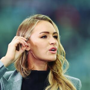 Laura Woods Instagram - Ahhhh, St James’ Park…that was mega ❤️ #newcastle #psg