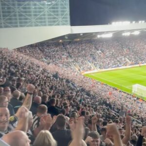 Laura Woods Instagram - Ahhhh, St James’ Park…that was mega ❤️ #newcastle #psg