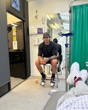 Laura Woods Instagram - Just wanted to explain my absence from the telly for a little while, to be totally transparent and avoid any speculation. I had an accident last weekend at a holiday cottage. I swung a pillow and hit a large, glass lampshade hanging from the ceiling above me, which shattered and cut my face and arms, but luckily missed my eye. 

I wanted to say a couple of thank yous, firstly to Adam, for being my hero that day, acting so quickly and not leaving my side since and to his family for taking care of me in a time when I was petrified. To my agents Alex Maguire and Matthew Odonohue at CAA who searched for the best help immediately. To Dr Yannis Alexandrides and his wonderful medical assistant Zuzanna at 111 who opened their emergency surgery and came in on their days off, they were so gentle and have already worked magic that I didn’t think was possible to reduce the damage. 

I’ve added in the photos from then to now to show that even though it may look rough, it’s such a wonderful improvement already and I’m so grateful 🤍

It was a hell of a shock and I’ve been a bit sad, but I’m feeling very lucky it wasn’t worse. So a big thanks to my eyebrow too, for taking the brunt of it 😂 

I’m gutted I can’t cover the fight in Riyadh tomorrow anymore, but wishing the brilliant TNT boxing team all the best 🤍 

Be back soon xx