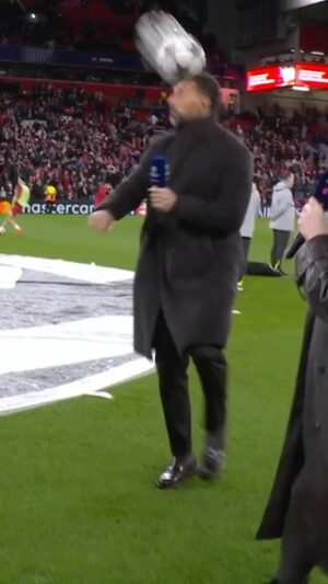 Laura Woods Instagram - “Ave it” 🤣⚽️ @rioferdy5’s instincts came in clearing the ball 🧱