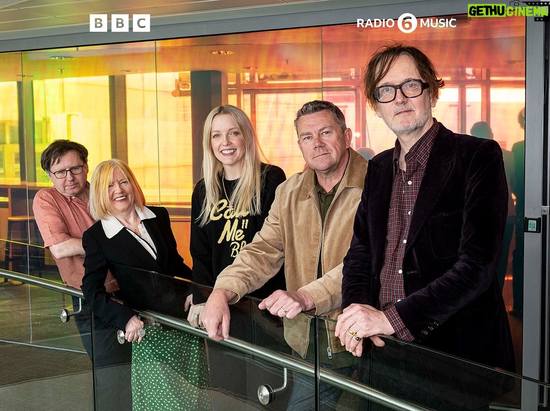Lauren Laverne - 4.8K Likes - Pulp are in the building 💚
Pulp joined Lauren Laverne live to discuss brand new track ‘Spike Island’ 💿
Head to @bbcsounds to listen 🔗