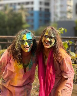 Lavina Tandon Instagram - Holi 2025 💫
.
.
.
.
.
Late post 🚨