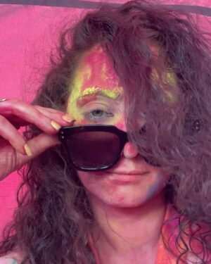 Lavina Tandon Instagram - Holi 2025 💫
.
.
.
.
.
Late post 🚨