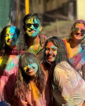 Lavina Tandon Instagram - Holi 2025 💫
.
.
.
.
.
Late post 🚨