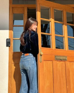 Lee Na-gyung Instagram - 🤎🖤