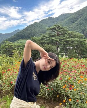 Lee Sun-bin Instagram - 감자야 오늘도 만나쟈..🥔💕
#TVN #감자연구소 #NETFLIX #ThePotatoLab