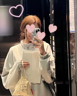 Lee Yoo-jin Instagram - 점점 신나버렸넹☺️🌸🌷