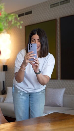 Leila Hadioui Instagram - Et si votre imagination prenait vie ? 🤩
Avec la fonction Sketch to Image du #GalaxyS25Ultra, il suffit de dessiner et le téléphone vous propose des créations qui dépassent même vos idées ! 🤩👏
J'ai testé... et je suis bluffée 👍🤝
@samsungmaroc @samsungmobile