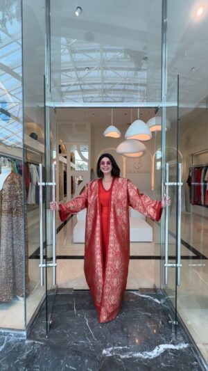Leila Hadioui Instagram - C'est avec une immense émotion et une profonde gratitude que je vous ouvre les portes de mon nouveau magasin au Morocco Mall @lemoroccomall 😍 un véritable rêve devenu réalité !
 Ce projet est le fruit d'une passion débordante, d’un travail acharné et de magnifiques collaborations. Chaque recoin, chaque détail fait écho à cette aventure extraordinaire.
Je tiens à exprimer un remerciement tout particulier à La Marrakechoise @lamarrakechoise_ , dont le soutien indéfectible a été essentiel dans la réalisation de cet espace qui me ressemble tant. Merci infiniment à tous ceux qui ont été à mes côtés et qui ont cru en cette vision. 
@prolightmaroc  #ometec 
J’ai tellement hâte de vous accueillir et de partager avec vous cette merveilleuse concrétisation❤️ #newstore #moroccomall #fashion #love #passion #dreamcometrue