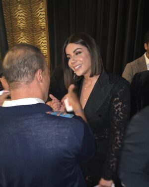 Leila Hadioui Instagram - 40 ans... et le cœur rempli de gratitude ! 💫

Je n’ai pas de mots assez forts pour exprimer ma joie et mon émotion suite à cette incroyable surprise que vous m’avez préparée. Merci à tous mes amis, ma famille, pour ce moment magique, unique, et surtout inoubliable.
Le plus beau cadeau était de voir ma fille, et je ne remercierai jamais assez ceux qui ont rendu cela possible. Vous avez comblé mon cœur de bonheur et d’amour.❤️
J’ai tellement de gratitude d’avoir des amis comme vous, des gens qui m’aiment et me soutiennent. Vous me rappelez chaque jour combien j’ai de la chance d’être entourée d’un cercle aussi extraordinaire.
Merci à chacun d’entre vous pour vos messages, vos appels, votre présence et vos attentions. Vous avez fait de mes 40 ans un souvenir gravé à jamais.❣️🫶🏻

Voici à 40 ans, à l’amour et à ces moments précieux partagés avec des personnes si spéciales ! 🥂✨